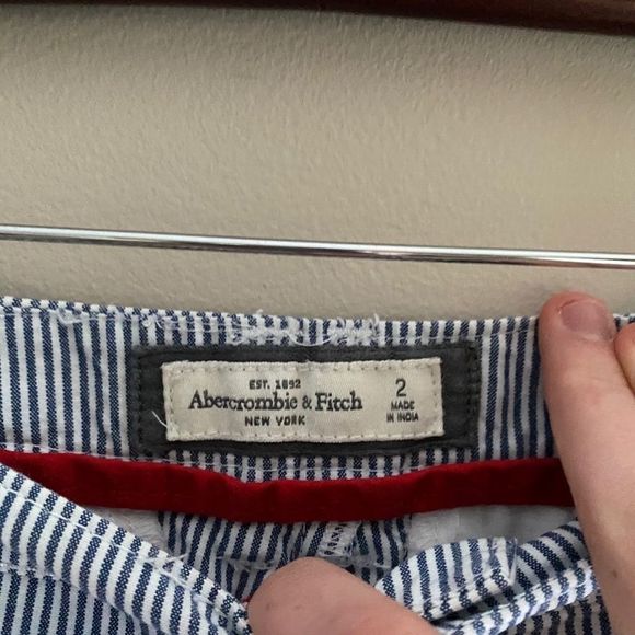 Abercrombie shorts - Picture 3 of 4